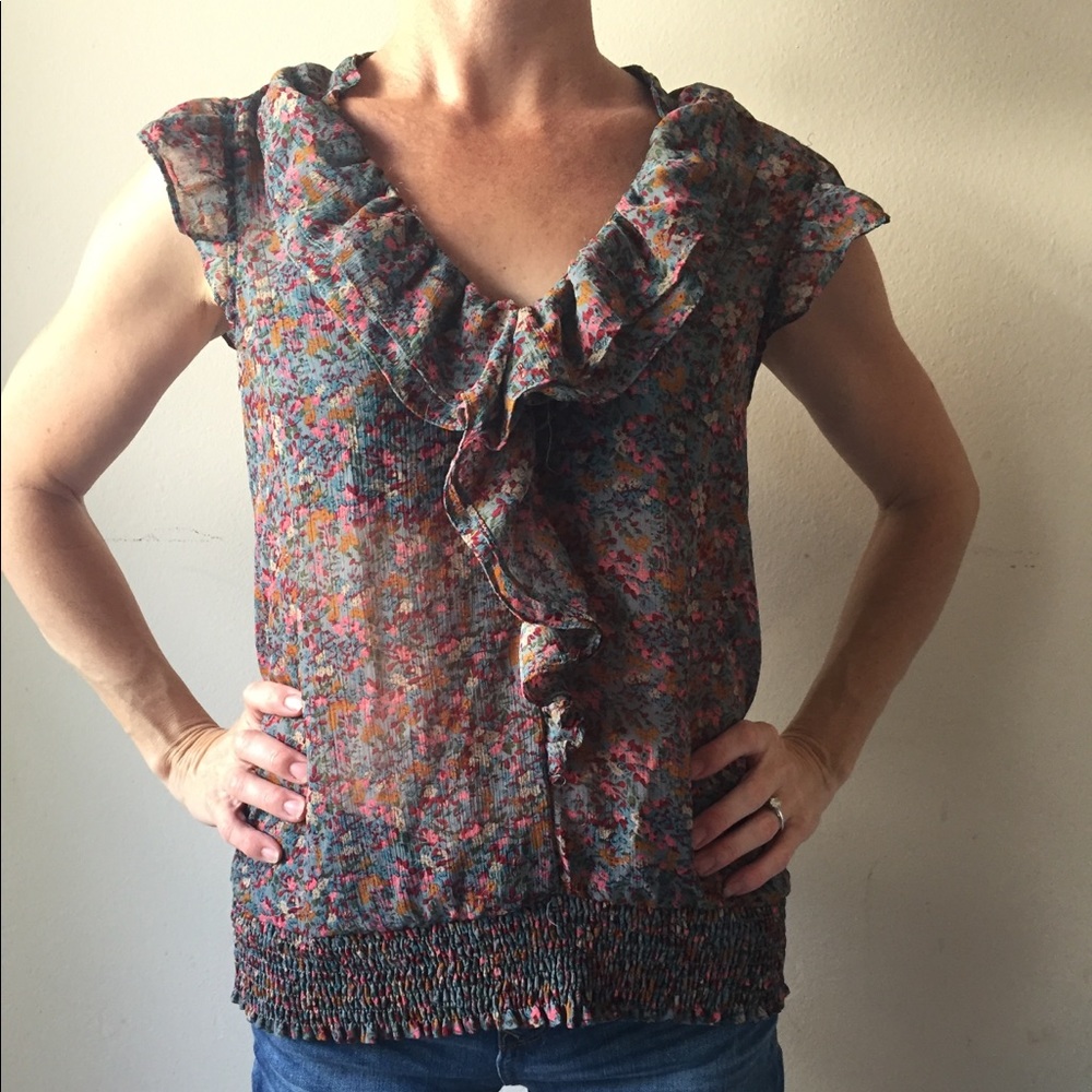 Super cute sheer polyester floral blouse - small